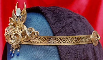 Isis Crown